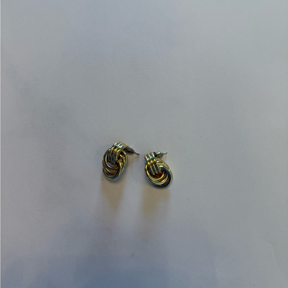 Elegant Gold Knot Earrings
